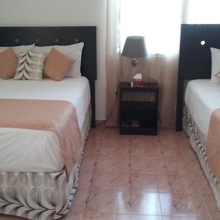 Room In Cancun Stadium Екстериор снимка
